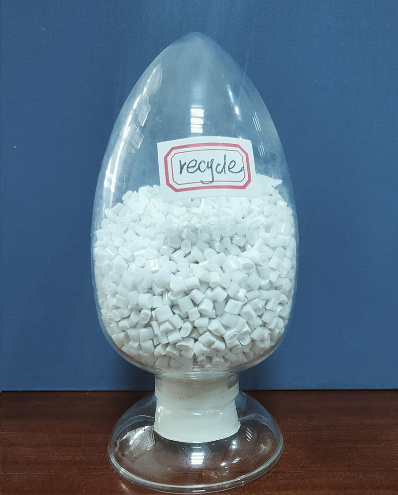 Textilkvalitet återvunnen polyesterspån av hög renhet för stickat tyg